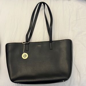 DKNY tote hand bag
